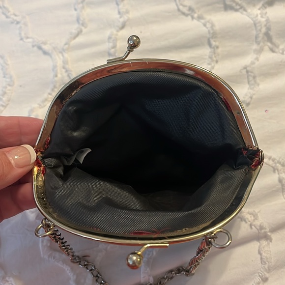 Small Maroon Velvet vintage purse. - Picture 3 of 3